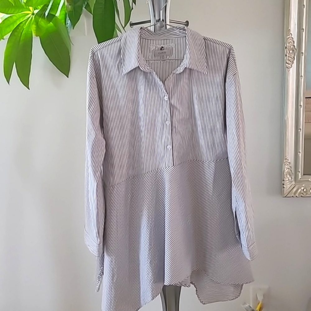 Tunic Length Blouse by Cupio. Cotton blend.